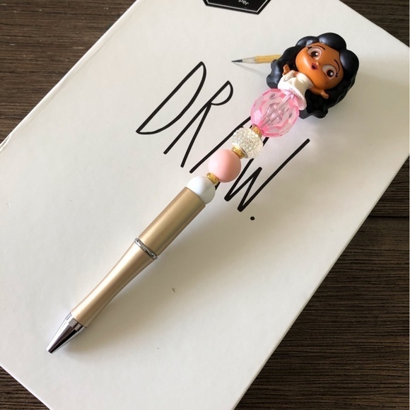 Disney Doorables: Hercules: Muses: Melpomene handmade beaded pen - Picture 2 of 3